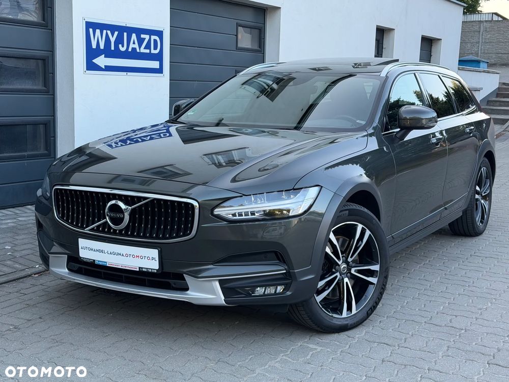 Volvo V90 Cross Country D5 AWD Geartronic - 2