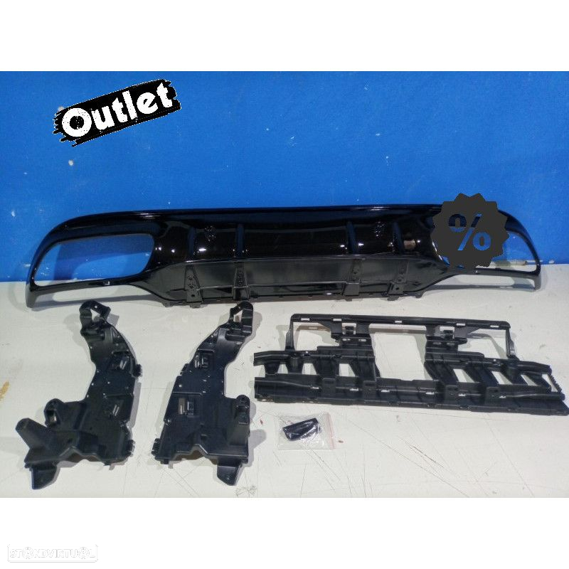 C020150C2 DIFUSOR MERCEDES CLASE C W205 4P 18-21 LOOK AMG PRETO BRILHANTE - 7