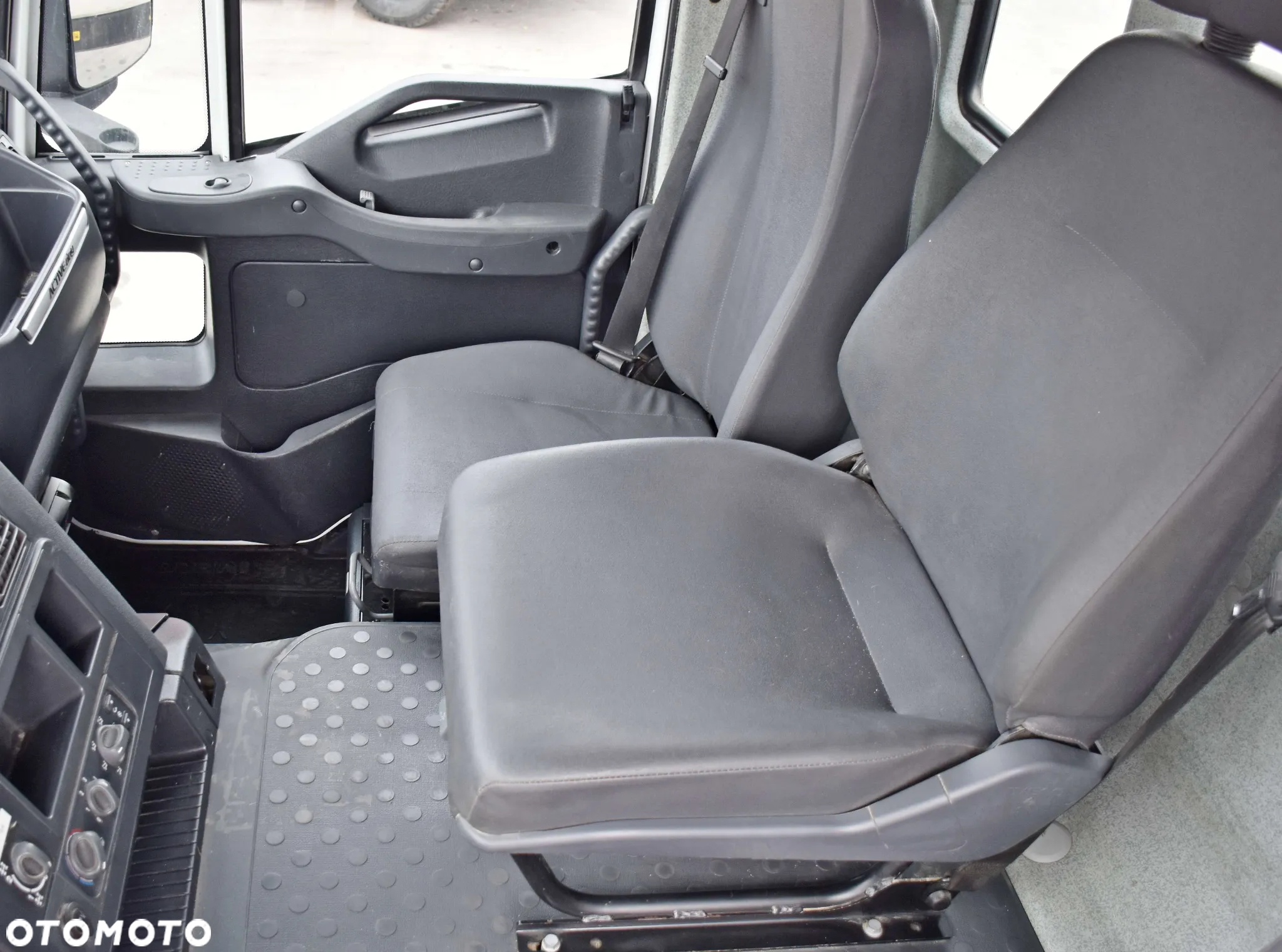 Iveco TRAKKER 360 * WYWROTKA 5,20m + BORDMATIC * PK 16502 + PILOT / 6x4 - 12