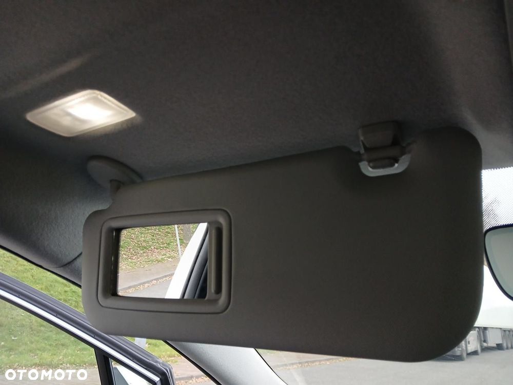 Toyota Corolla 1.5 Comfort - 33