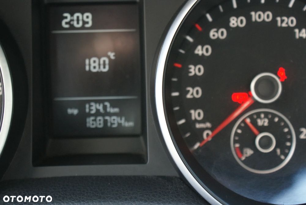 Volkswagen Golf 1.6 TDI Highline - 6