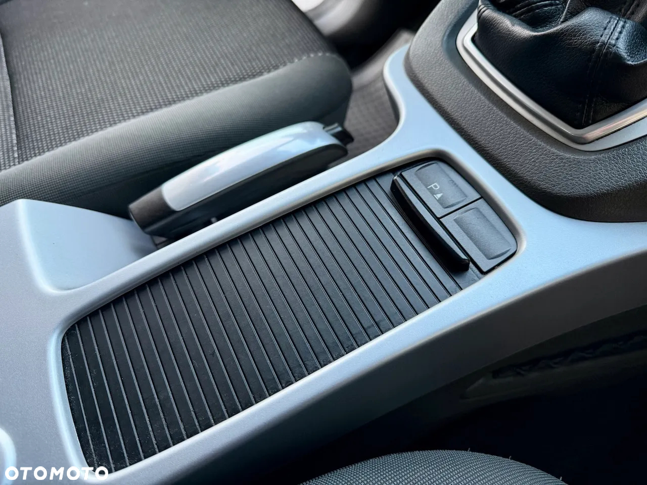 Ford Kuga - 15