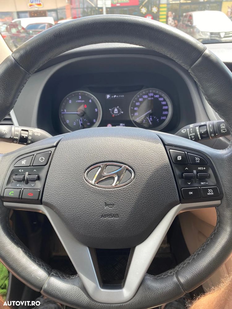 Hyundai Tucson 2.0 CRDI 4WD 6AT Luxury Pack+ - 12