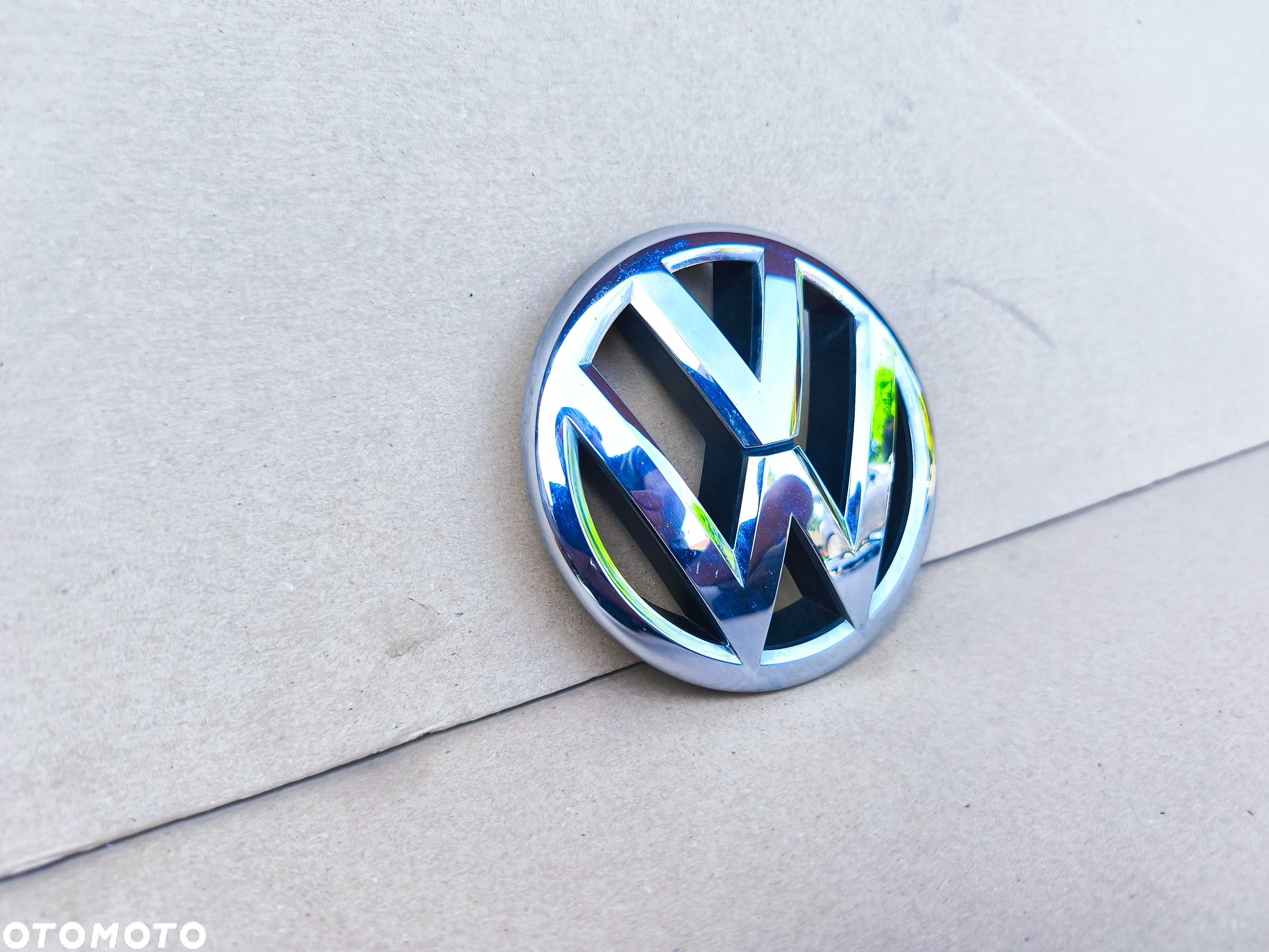 VW EOS znaczek emblemat logo grila chrom 1Q0.853.601 - 2