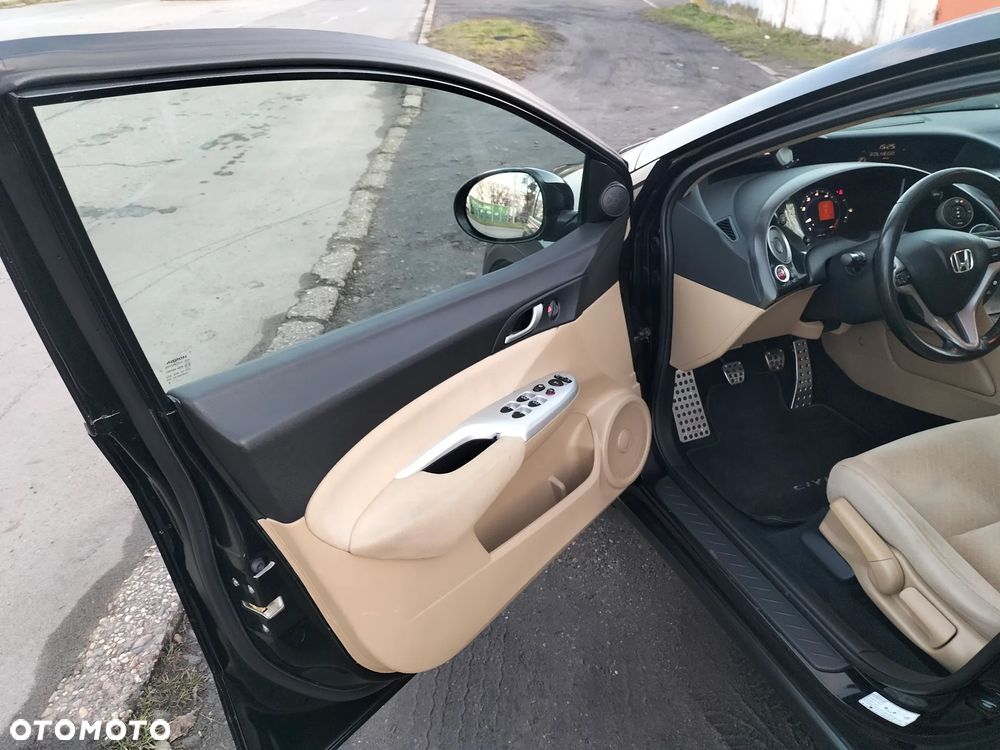 Honda Civic 1.8 Sport - 22