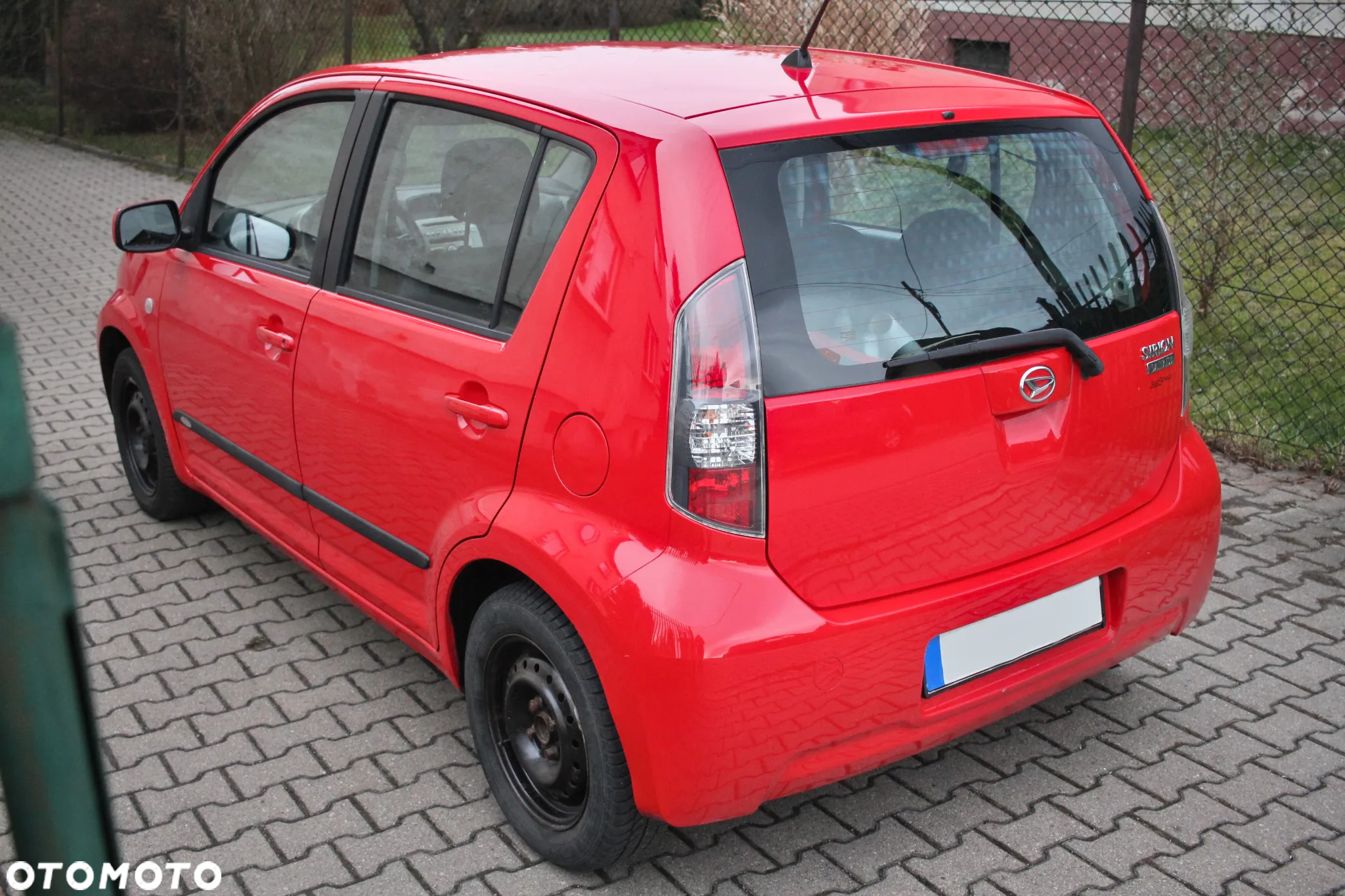 Daihatsu Sirion - 11
