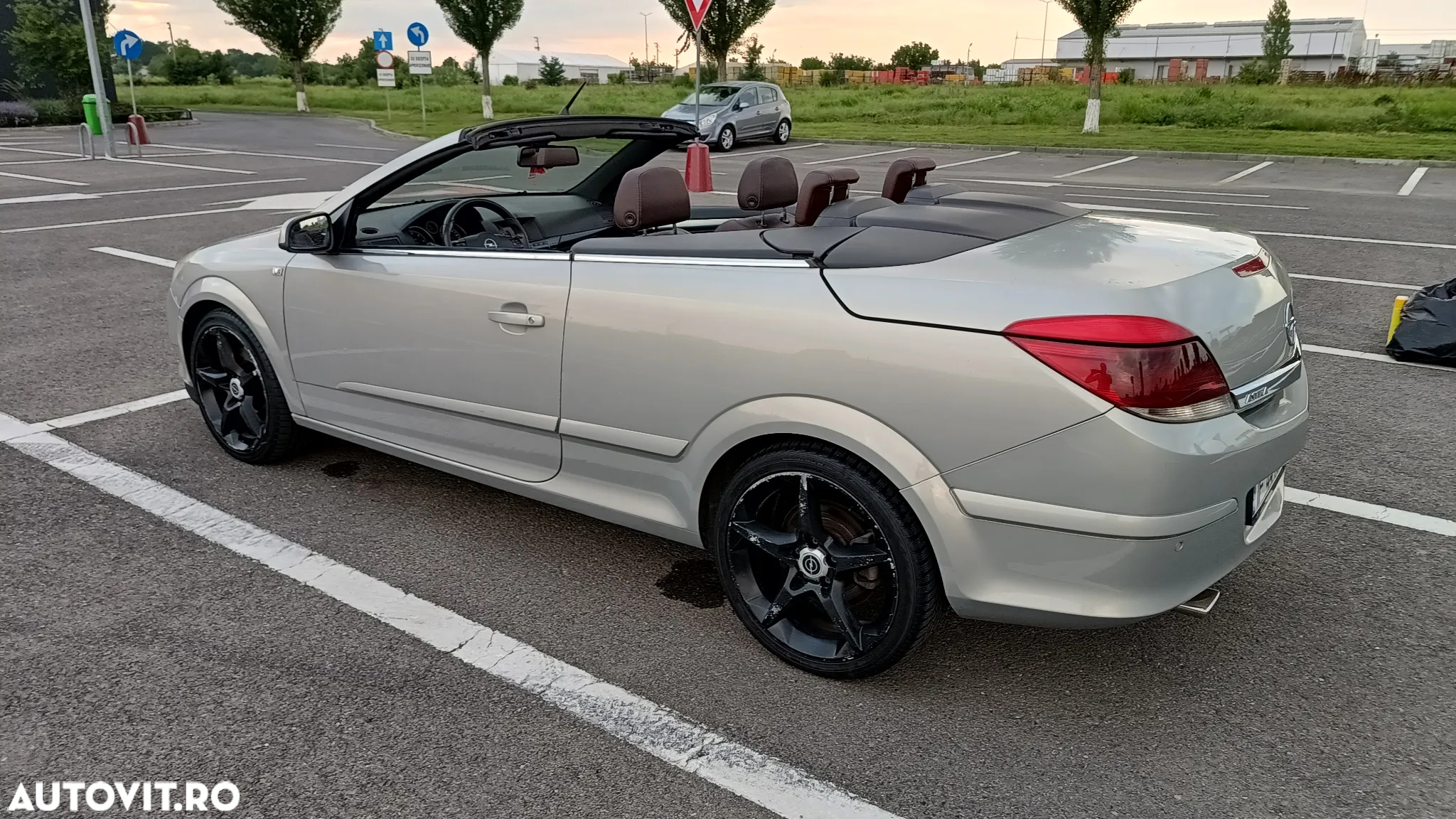 Opel Astra Twintop 1.9 CDTI Cosmo - 4