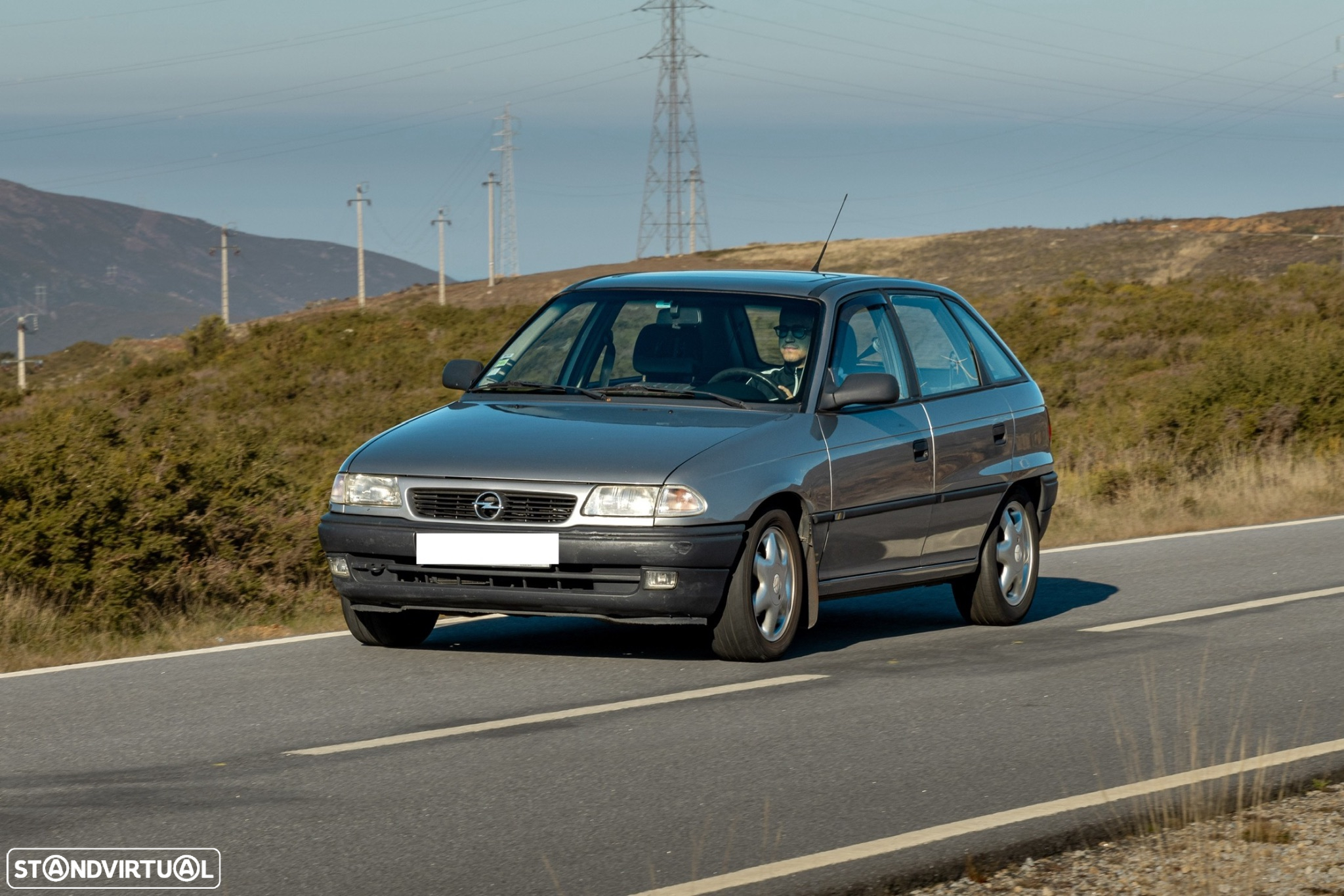 Opel Astra 1.7 DTL GL - 10