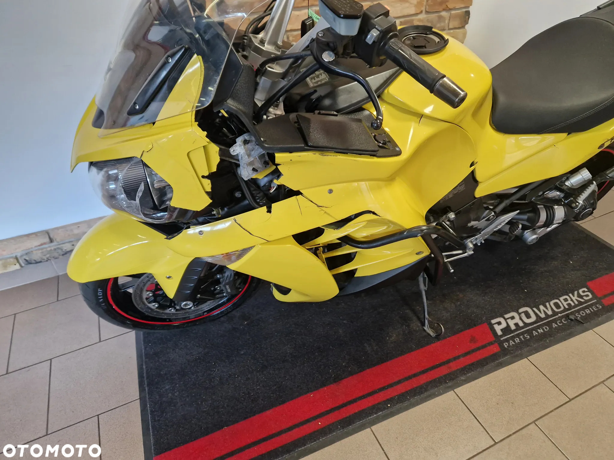 Kawasaki GTR - 10