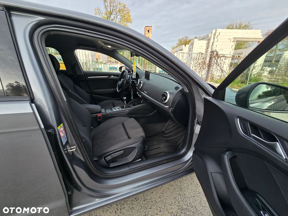Audi A3 Sportback - 10