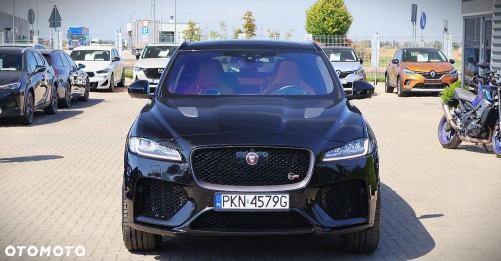 Jaguar F-Pace - 10