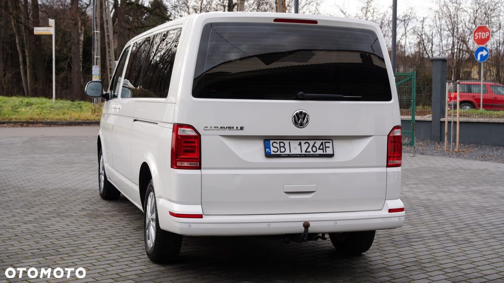 Volkswagen Caravelle - 4