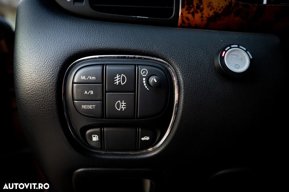 Jaguar XJ XJ8 4.2 V8 Executive Aut - 35