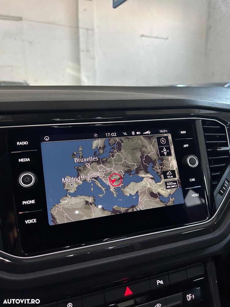 Volkswagen T-ROC - 23