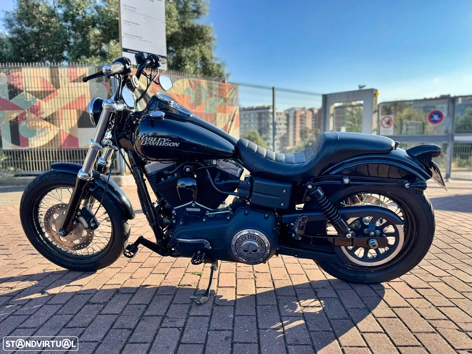 Harley-Davidson Dyna Street Bob - 2
