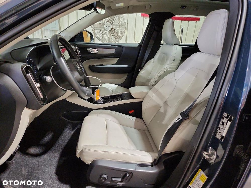 Volvo XC 40 T5 AWD Inscription - 5