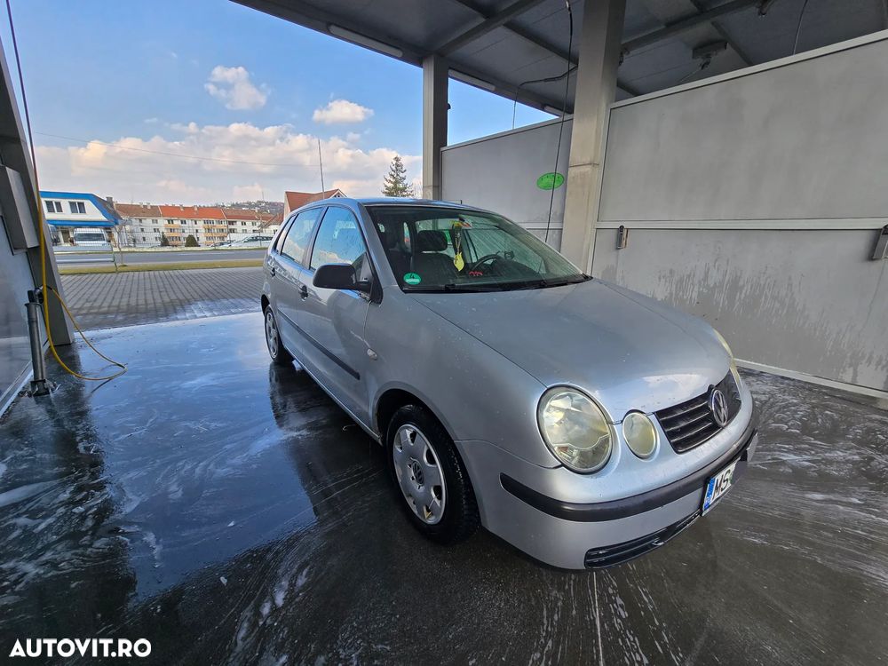 Volkswagen Polo - 1