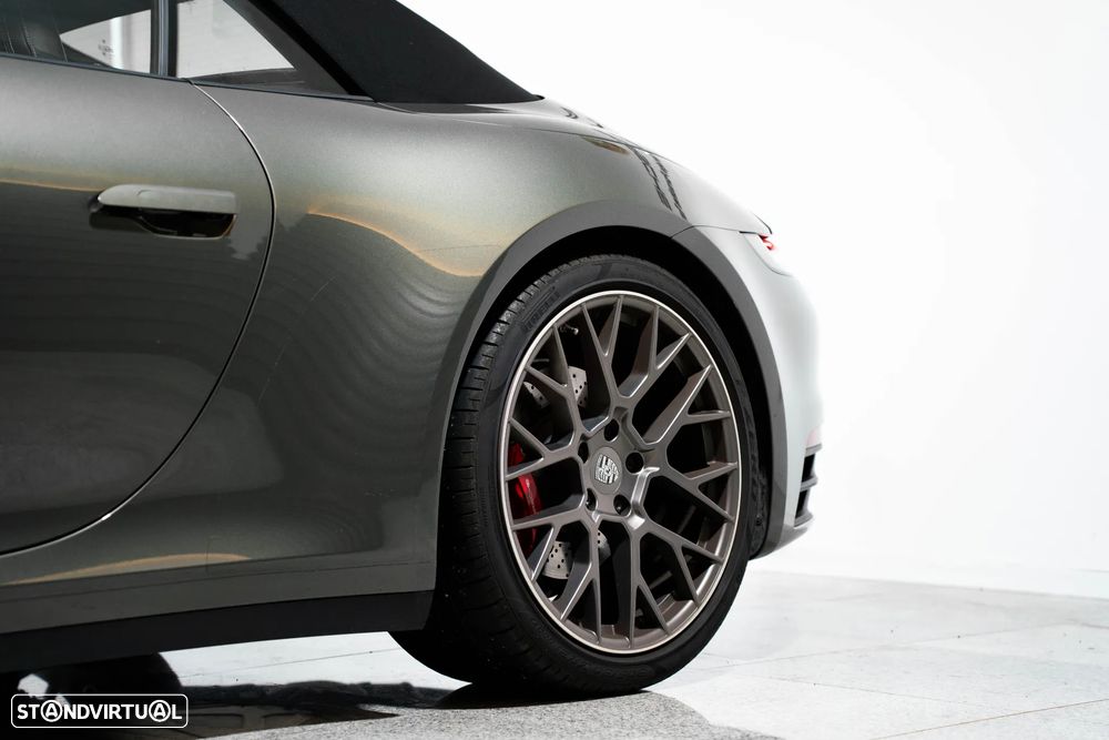 Porsche 911 (992) Carrera 4S Cabriolet PDK - 14