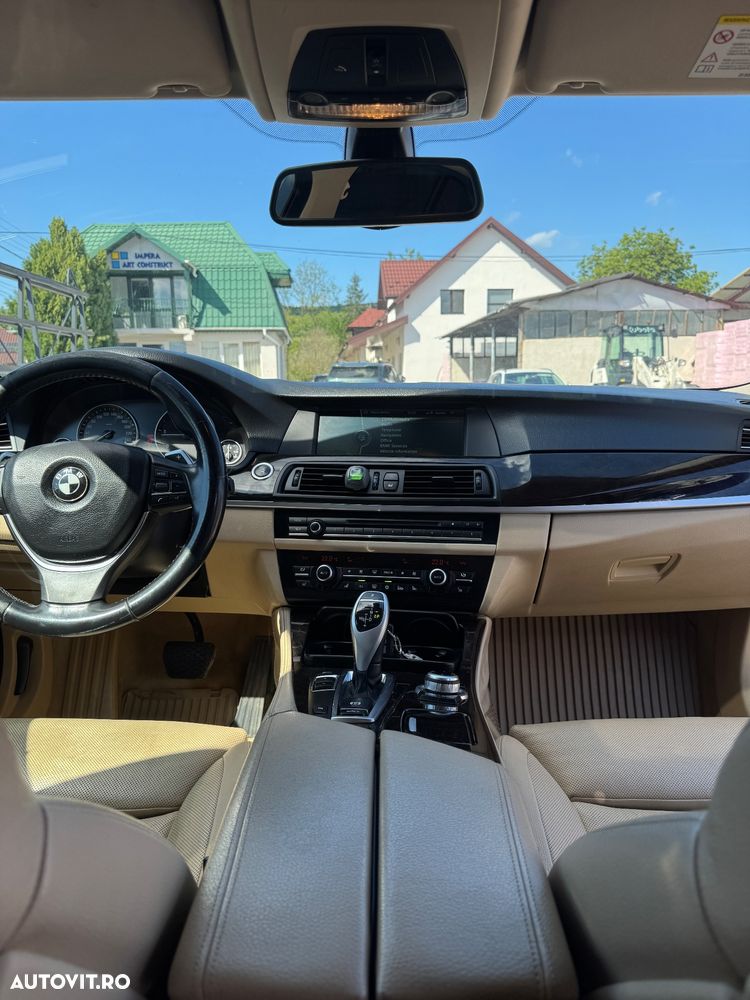 BMW Seria 5 520d - 12