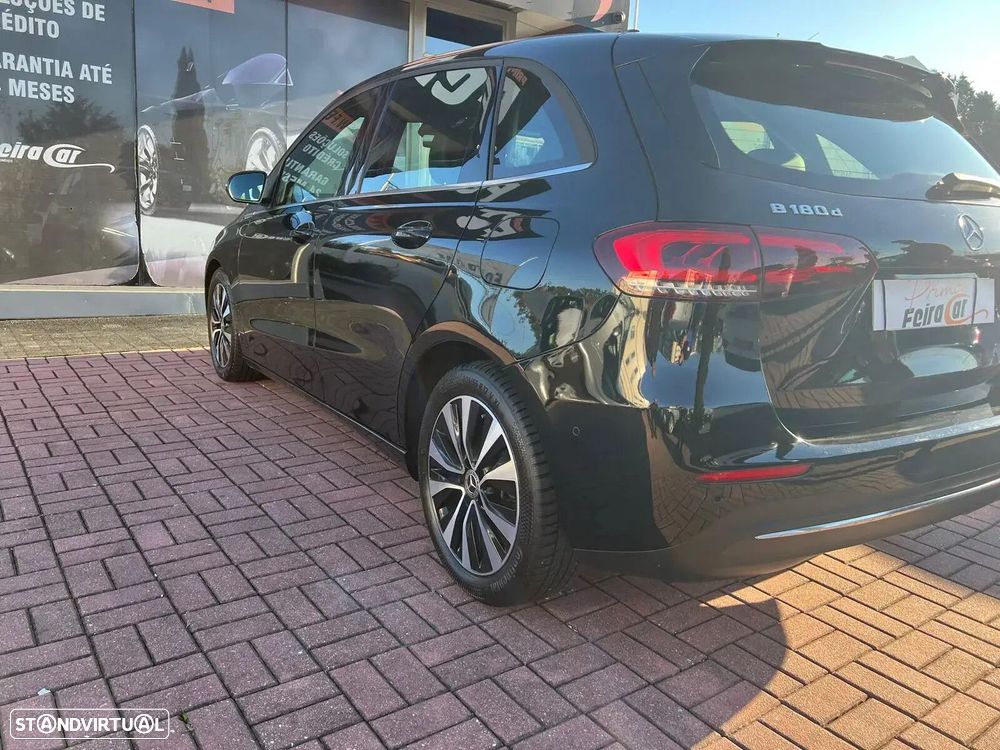 Mercedes-Benz B 180 - 53