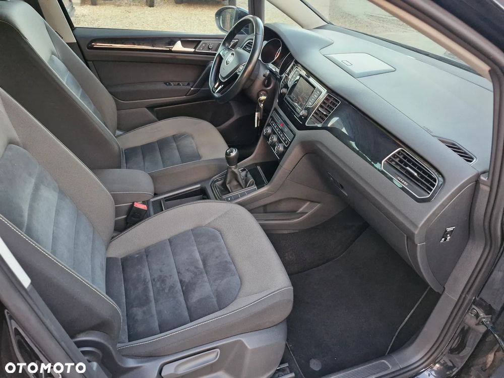 Volkswagen Golf 2.0 TDI BlueMotion Technology Edition - 16