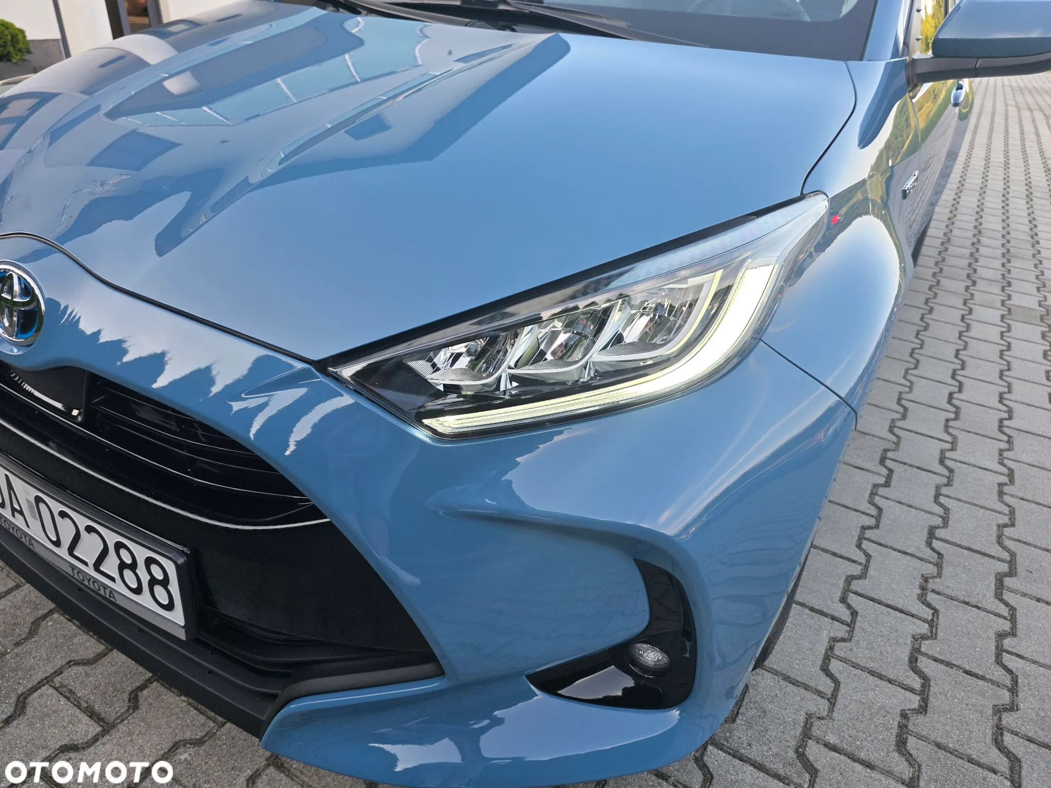 Toyota Yaris Hybrid 1.5 VVT-i Team Deutschland - 8