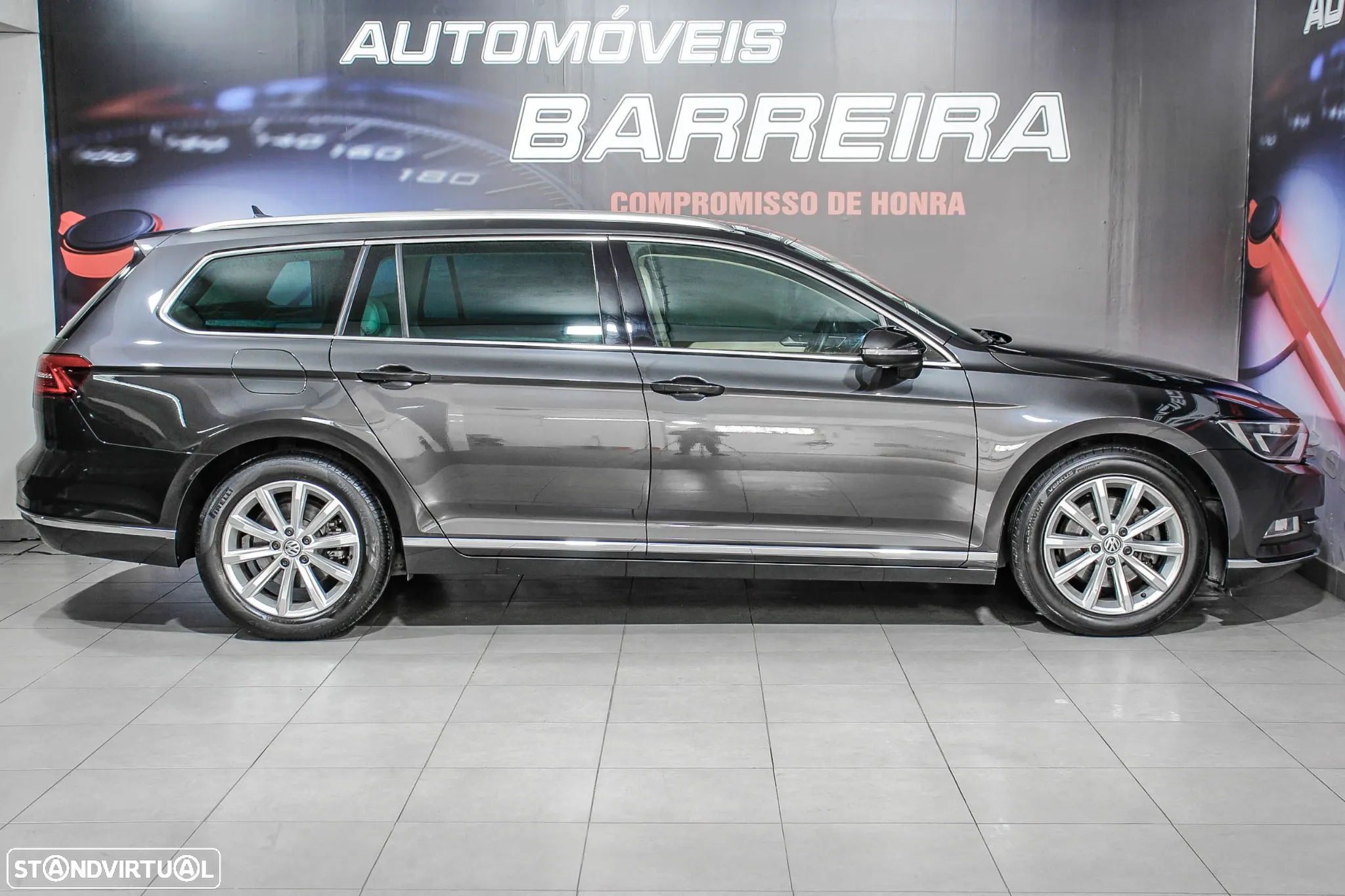VW Passat Variant 2.0 TDi Highline - 16