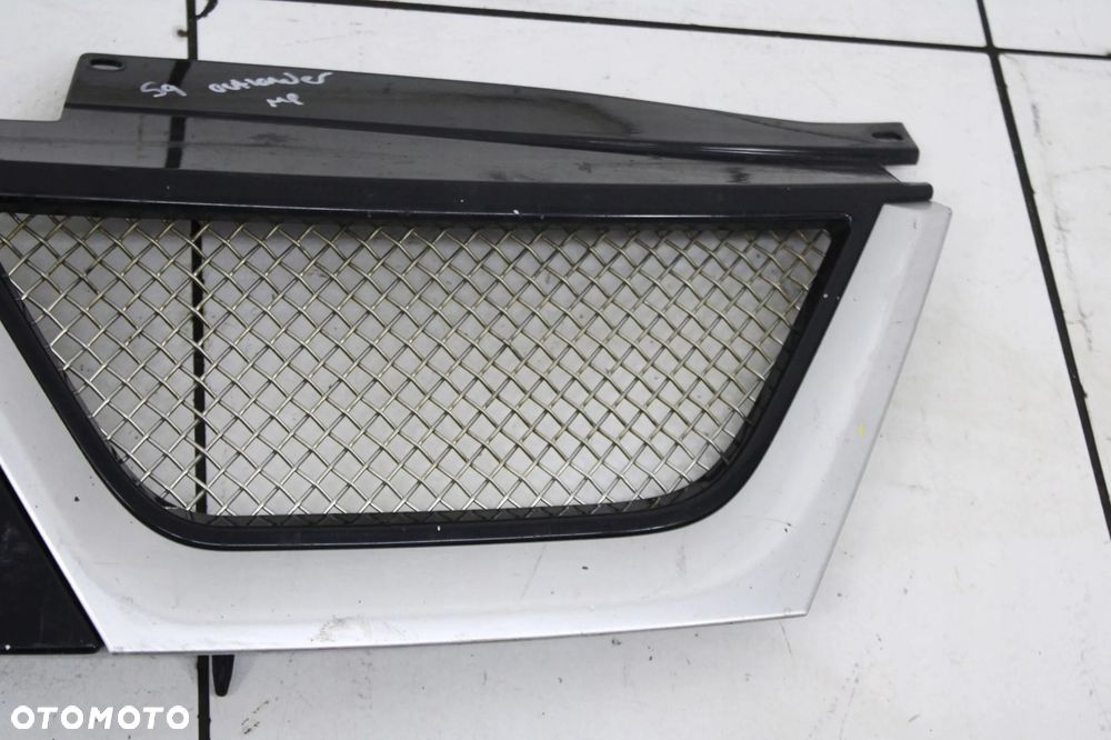 MITSUBISHI OUTLANDER II 06R- GRILL ATRAPA CHŁODNICY - 4