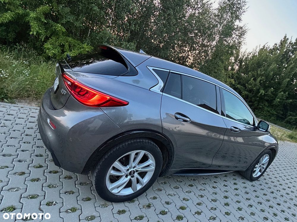 Infiniti Q30 1.5d Business 7DCT - 1