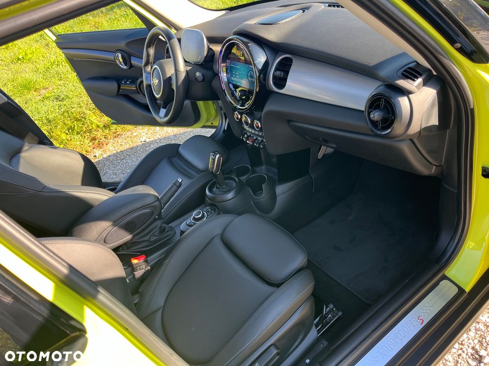 MINI Cooper S - 16