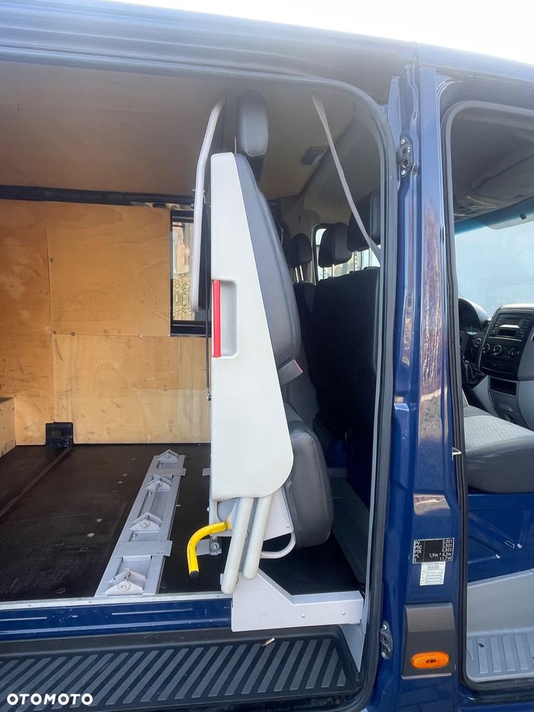 Volkswagen Crafter - 11