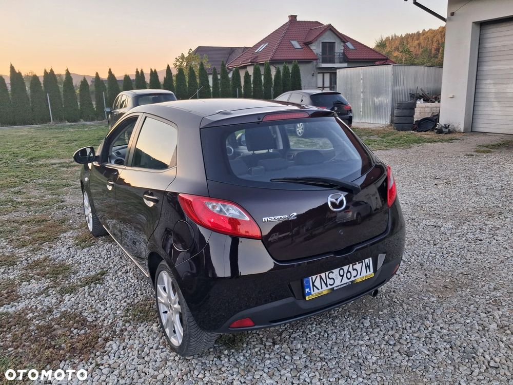 Mazda 2 - 6