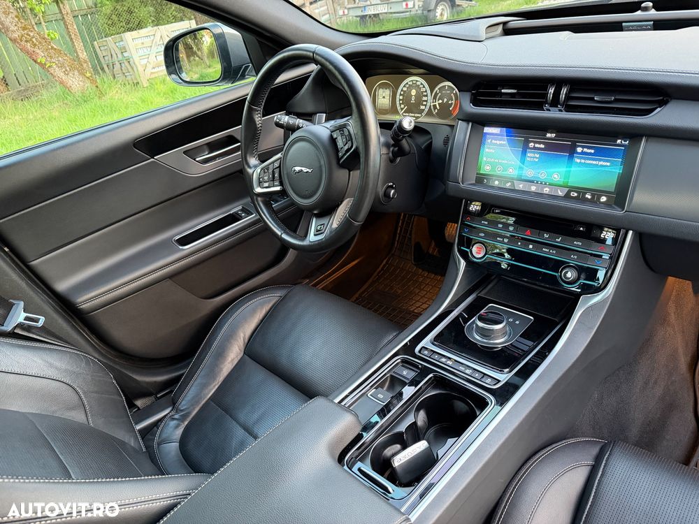 Jaguar XF 20d AWD Aut. R-Sport - 16