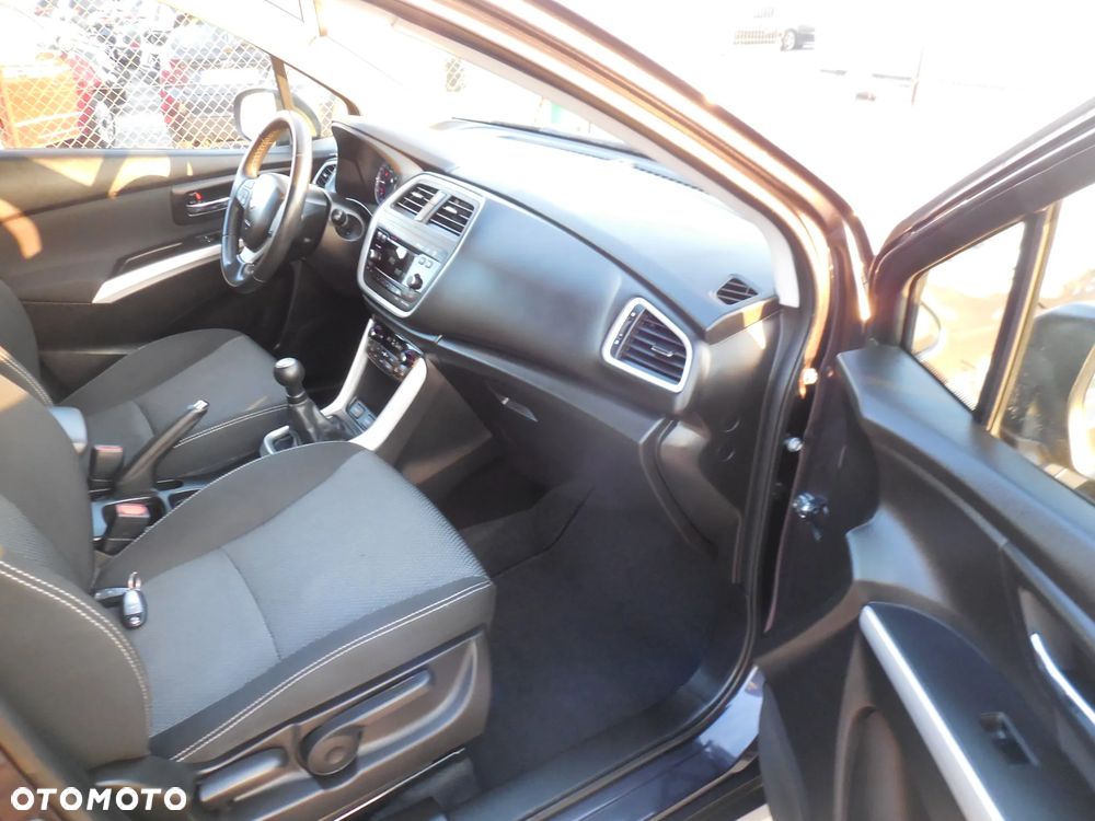 Suzuki SX4 - 10