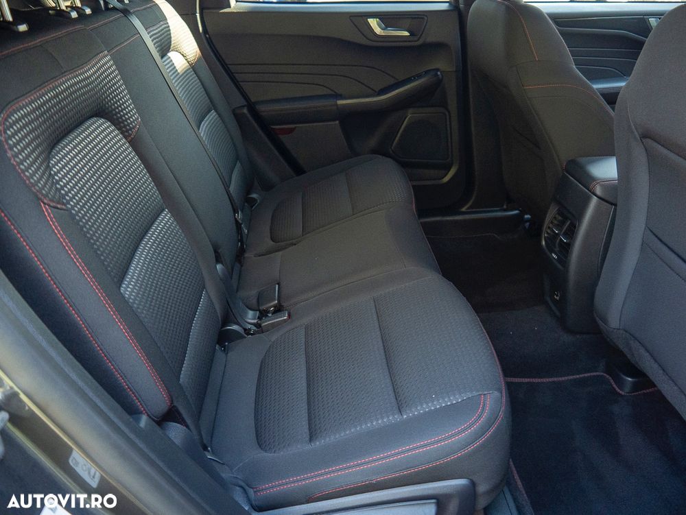 Ford Kuga 2.5 Duratec FHEV ST-LINE - 4