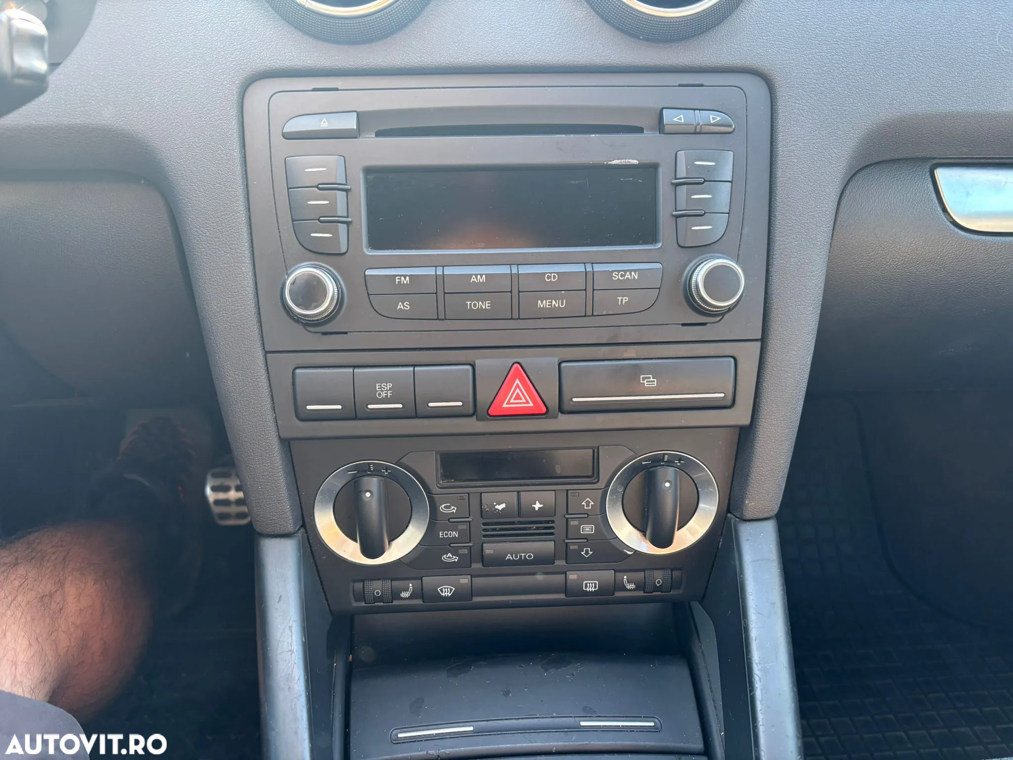 Audi A3 1.6 Ambiente - 3