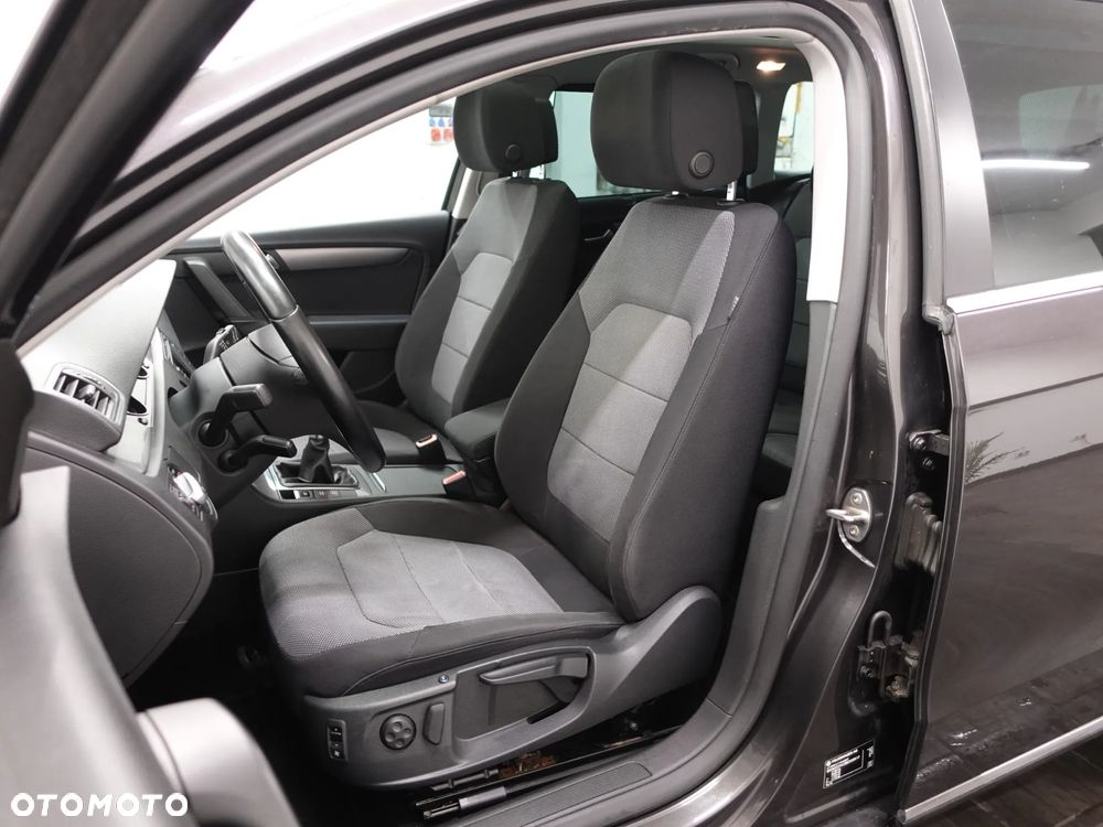 Volkswagen Passat 2.0 Blue TDI SCR Highline - 18
