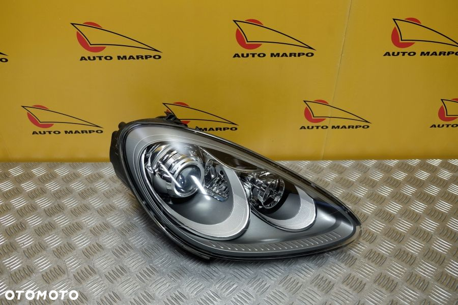 PORSCHE CAYENNE 2010 2011- REFLEKTOR LAMPA XENON R USA - 3