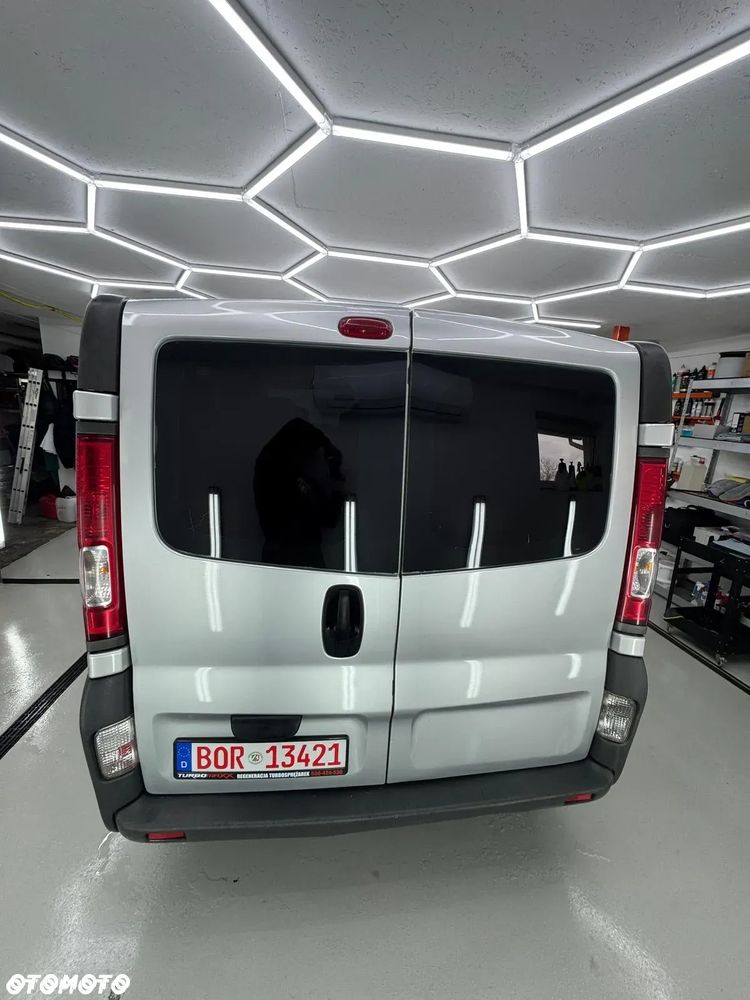 Opel Vivaro - 5