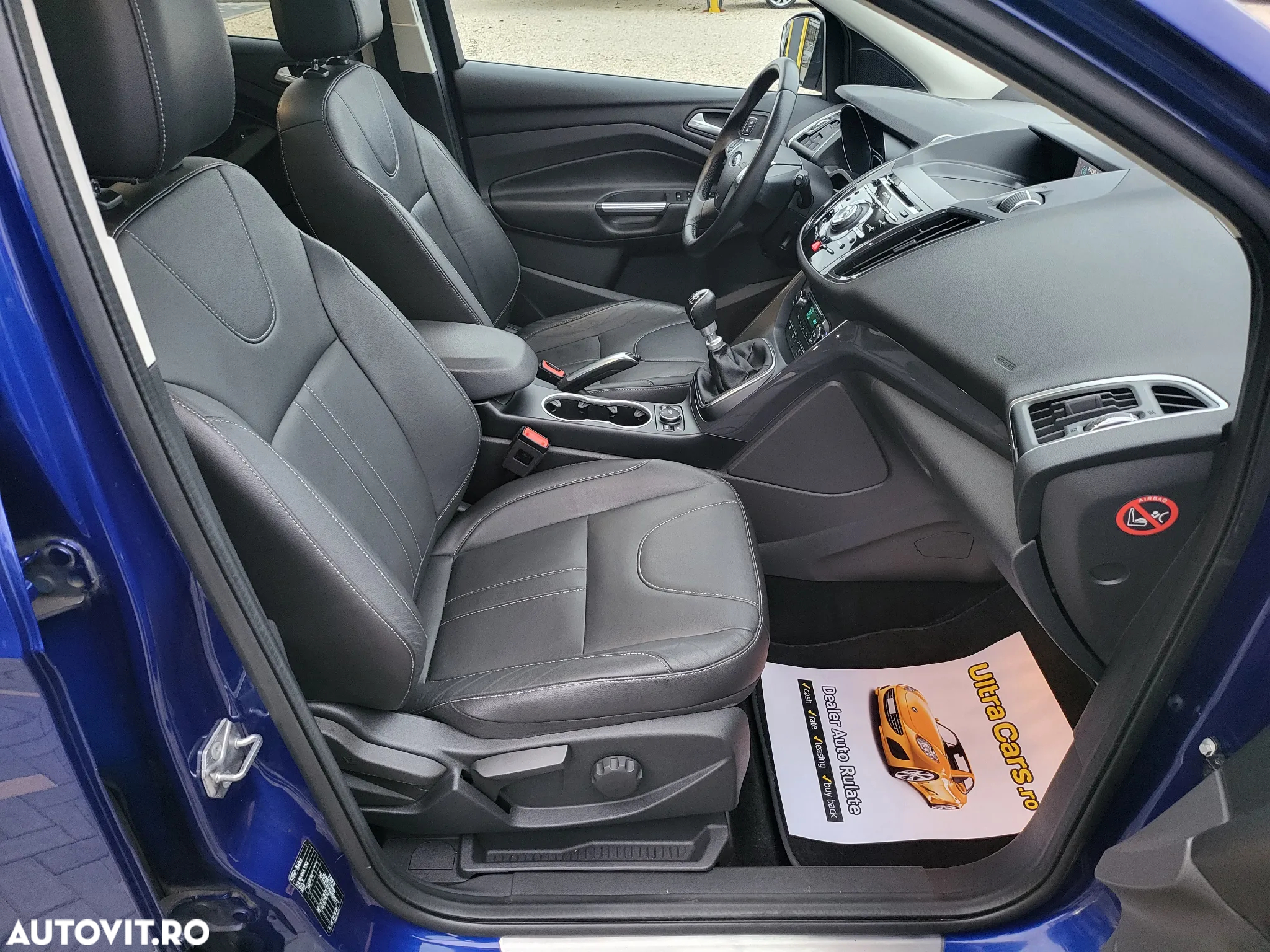 Ford Kuga - 10