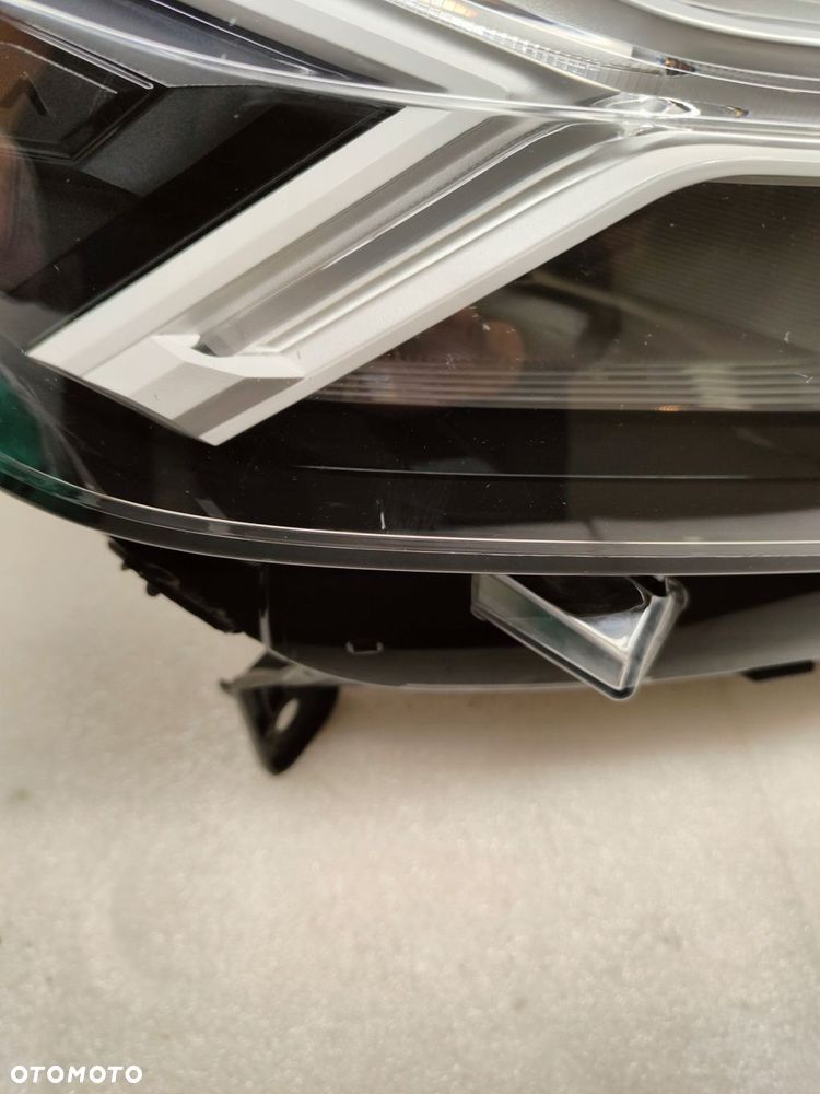 dacia sandero stepway full led lampa prawy przód 260107978r - 2