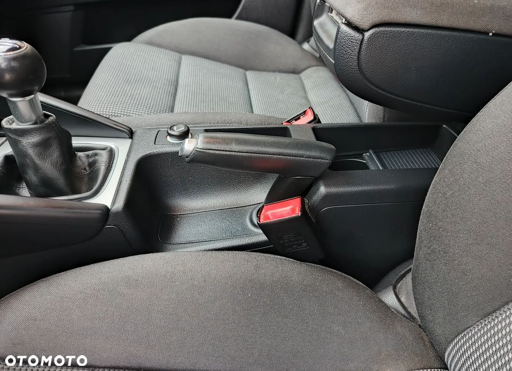 Audi A3 Sportback 1.6 TDI DPF Attraction - 21