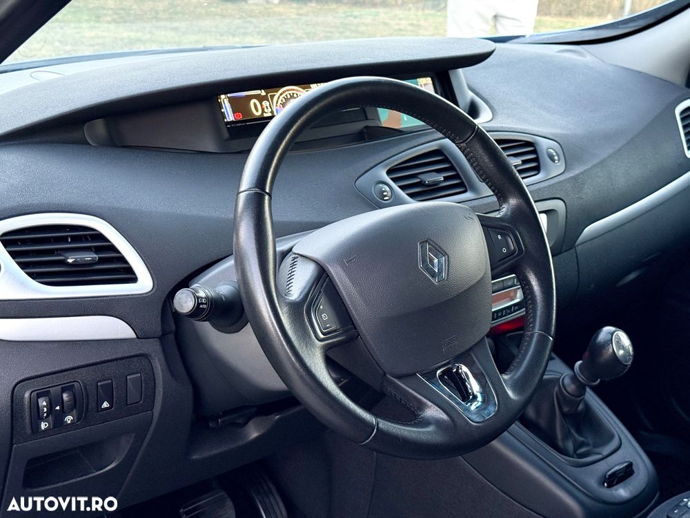 Renault Scenic Xmod 1.6 dCi Privilege - 23