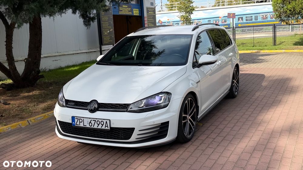 Volkswagen Golf GTD BlueMotion Technology - 11