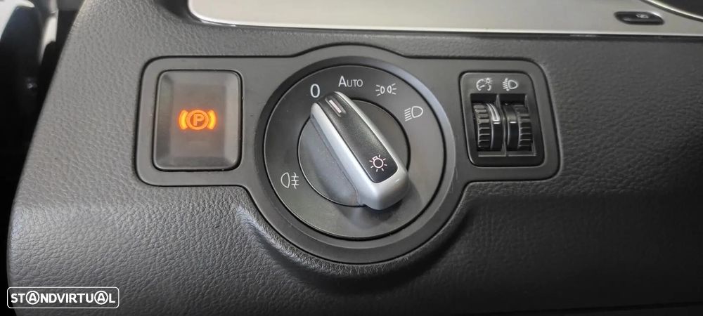 VW Passat CC 2.0 TDi Exclusive - 41