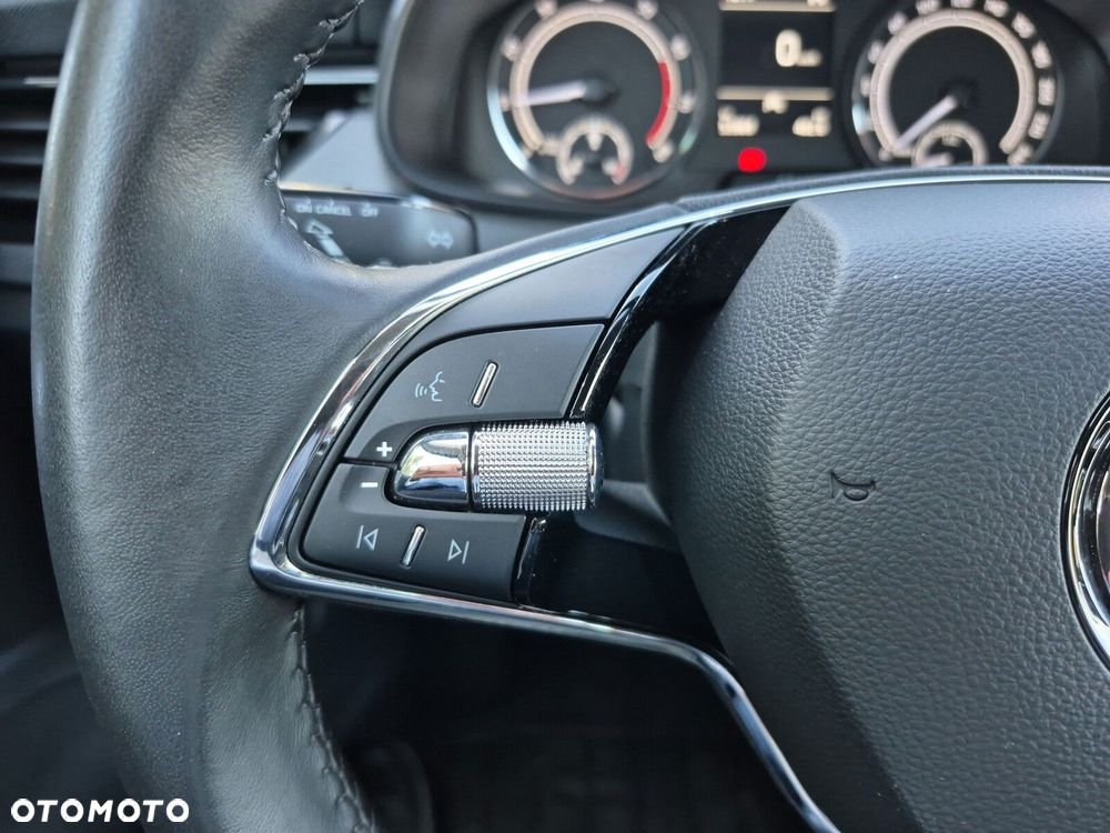 Skoda Kamiq 1.0 TSI Ambition - 17
