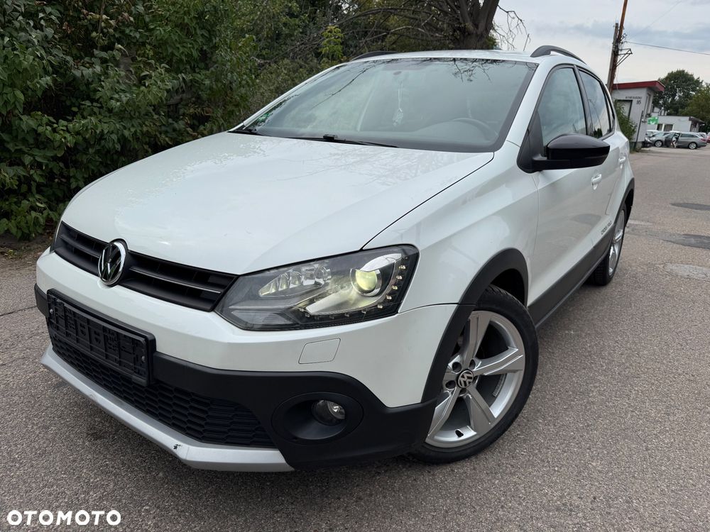 Volkswagen Polo 1.6 TDI DSG Cross Urban White - 1
