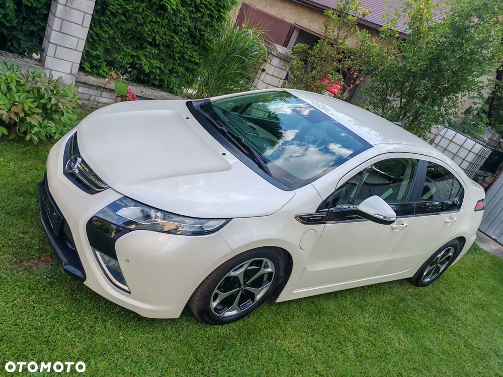 Opel Ampera - 10