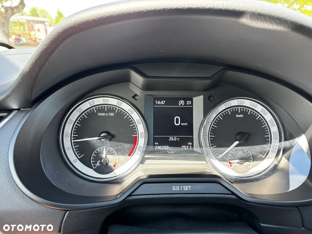 Skoda Octavia 2.0 TDI Ambition DSG - 16