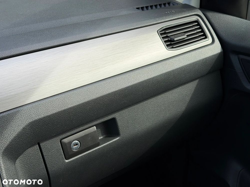 Volkswagen Caddy - 38